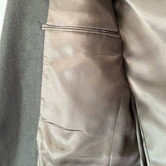 Man in Wool, Sport Coat - Picture 5 of 7